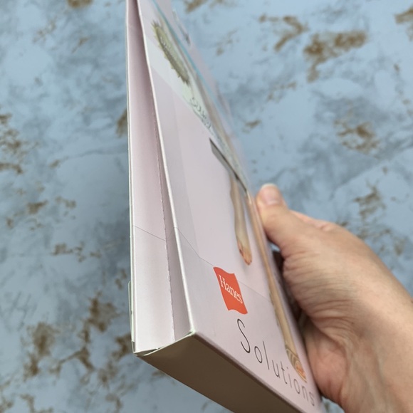 Pair of Sheer Stockings - Black and Nude NWT - Picture 5 of 7